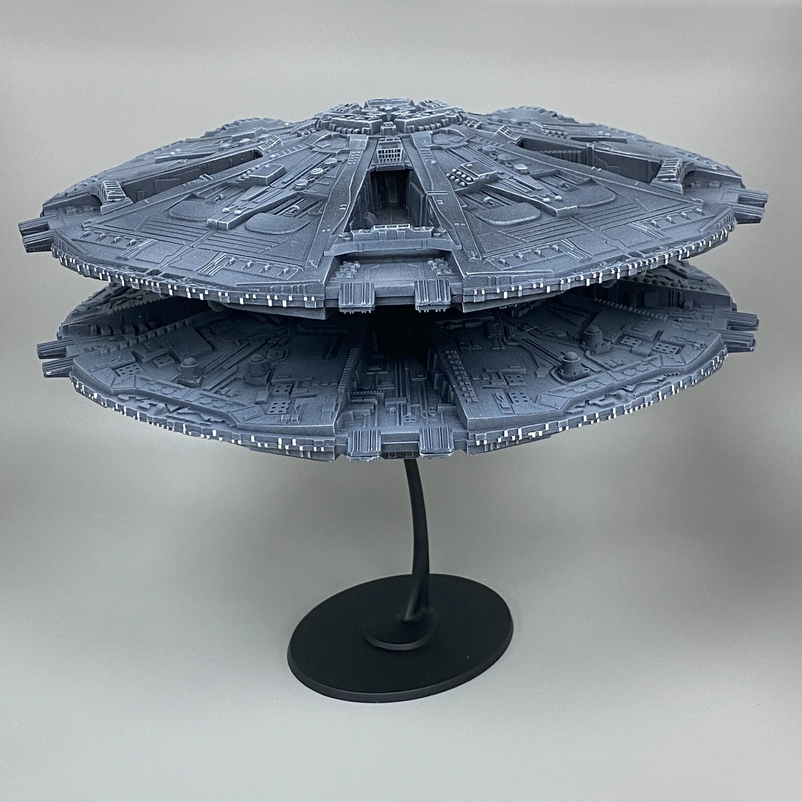 Battlestar Galactica Cylon Base Star (1978) Revell Monogram 8 Battlestar Galactica Cylon Base Star (1978) Revell Monogram - Imagem 8